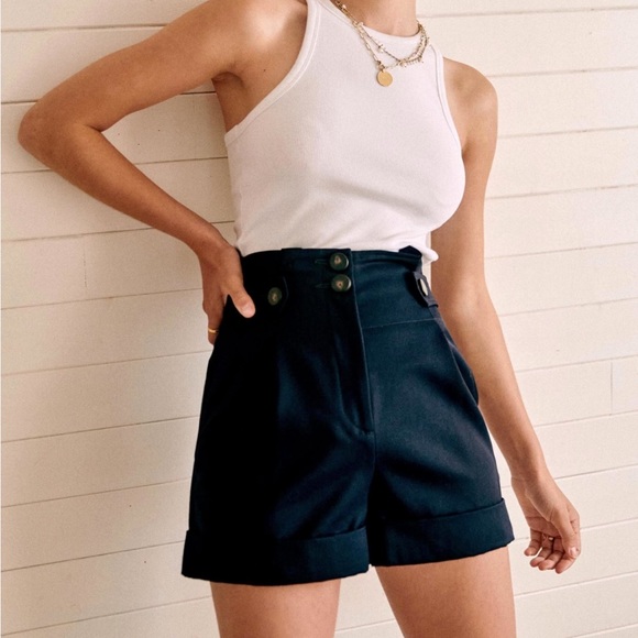 Sezane high waisted shorts fits small NWT
